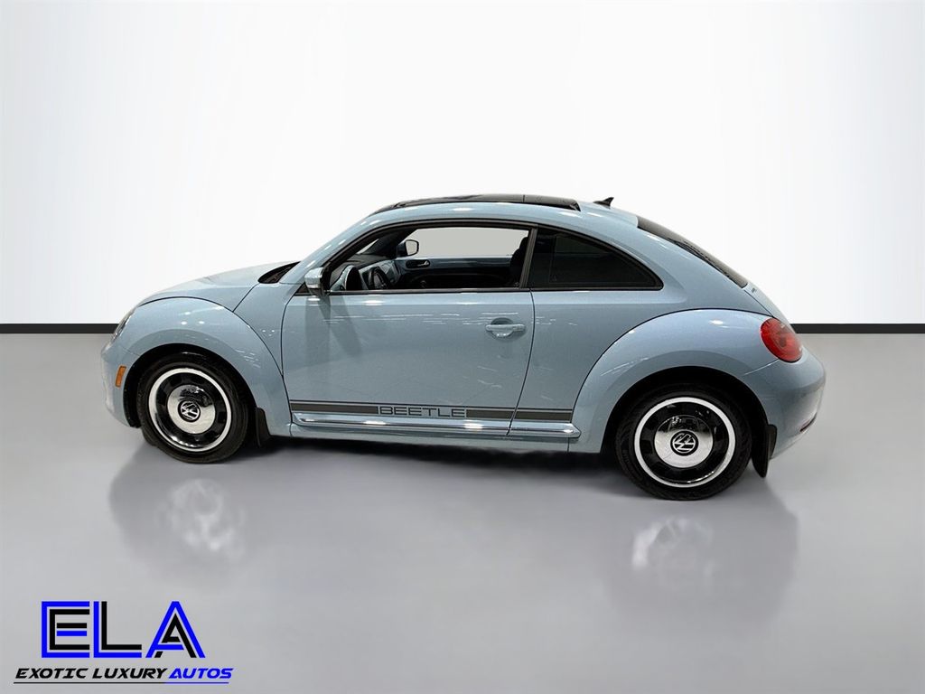 2012 Volkswagen Beetle 2.5L photo 4