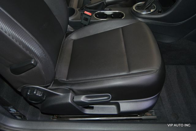 2012 Volkswagen Beetle 2dr Coupe Automatic 2.5L PZEV - 23022908 - 17
