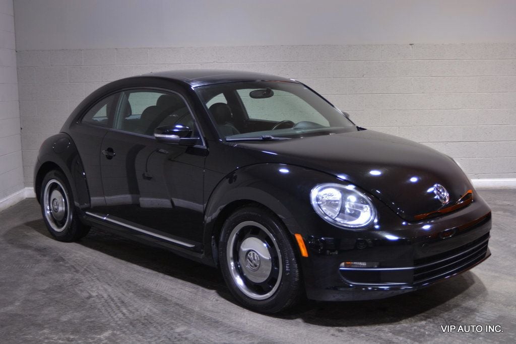 2012 Volkswagen Beetle 2dr Coupe Automatic 2.5L w/Sun/Sound/Nav - 22608320 - 30