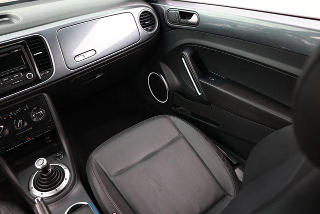 2012 Volkswagen Beetle 2.5 - Photo 21