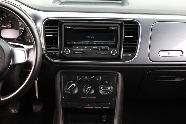 2012 Volkswagen Beetle 2.5 - Photo 32