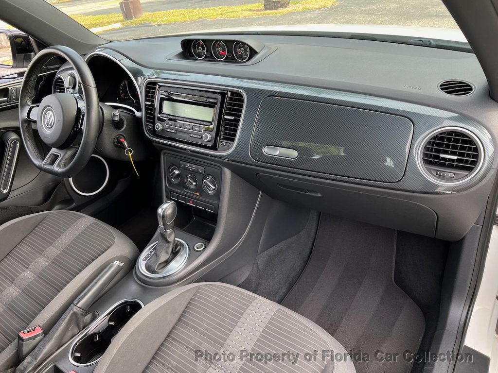 2012 Volkswagen Beetle Black Turbo Coupe DSG PZEV - 22787758 - 38
