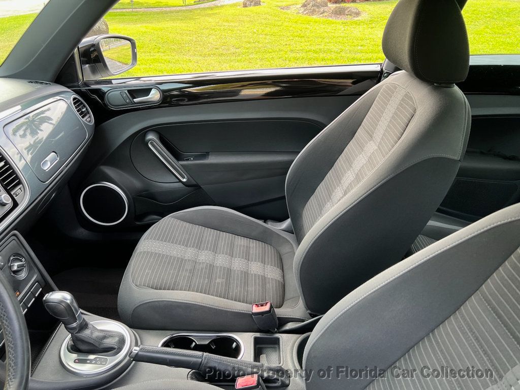 2012 Volkswagen Beetle Coupe DSG 2.0T Black Turbo Launch Edition PZEV - 22787758 - 36
