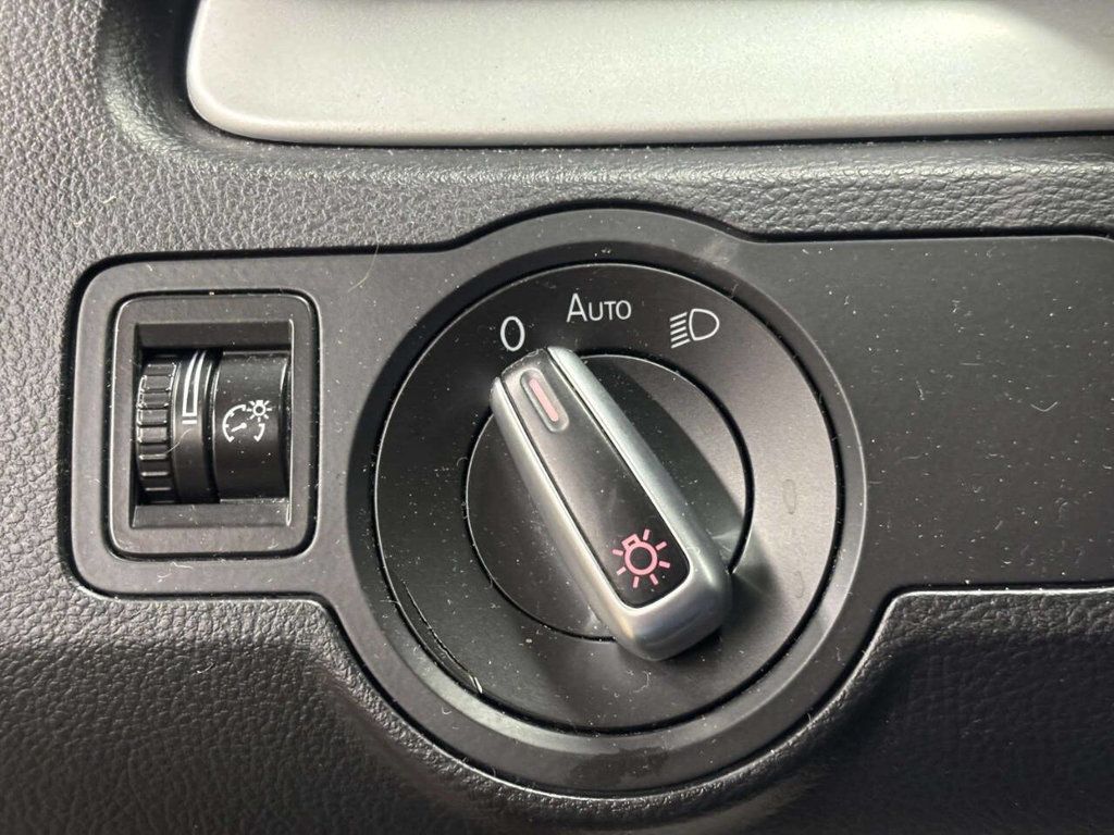 2012 Volkswagen CC 4dr Sedan Manual Sport - 23018969 - 26