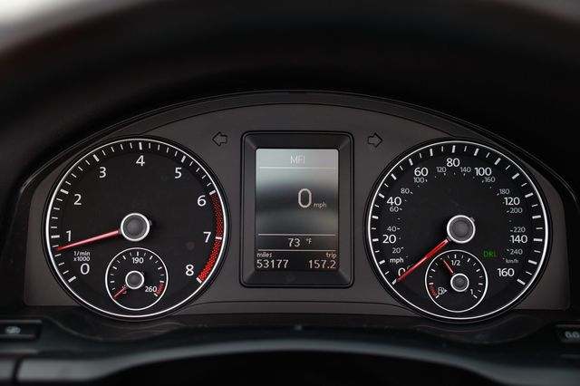 2012 Volkswagen Eos 2dr Convertible Executive SULEV - 22941513 - 28