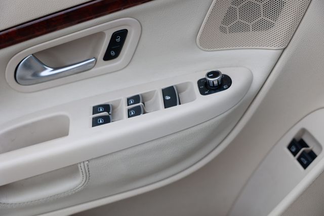 2012 Volkswagen Eos 2dr Convertible Executive SULEV - 22941513 - 43