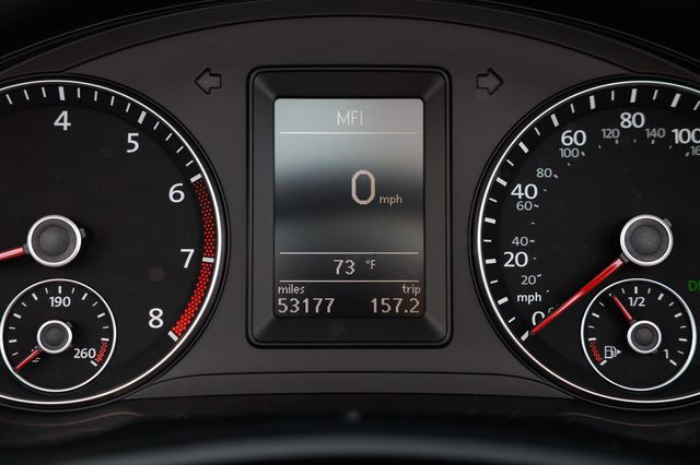 2012 Volkswagen Eos 2dr Convertible Executive SULEV - 22941513 - 46