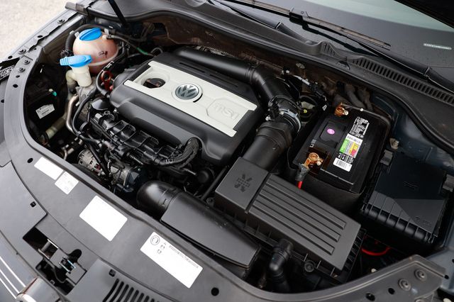 2012 Volkswagen Eos 2dr Convertible Executive SULEV - 22941513 - 48