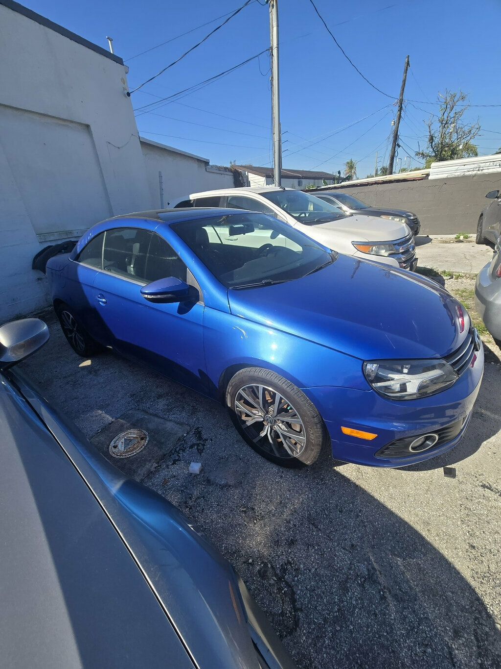 2012 Volkswagen Eos 2dr Convertible Komfort SULEV - 23011844 - 9