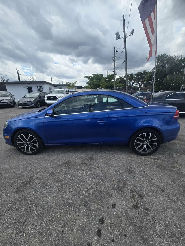 2012 Volkswagen Eos 2dr Convertible Komfort SULEV - 23011844 - 14