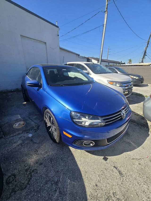 2012 Volkswagen Eos 2dr Convertible Komfort SULEV - 23011844 - 7