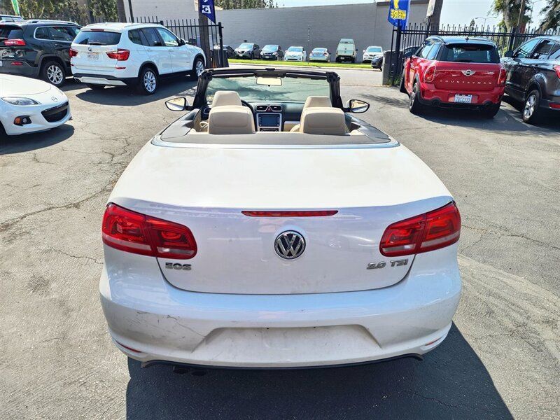 2012 Volkswagen Eos 2dr Convertible Komfort SULEV - 22603844 - 1