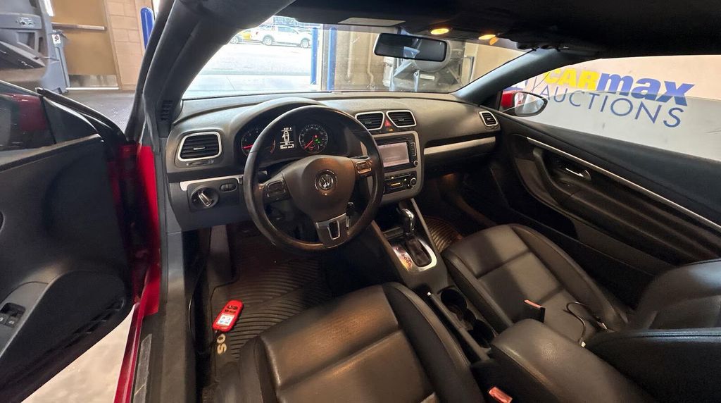 2012 Volkswagen Eos 2dr Convertible Komfort SULEV Clean Title Florida Car - 23034673 - 9