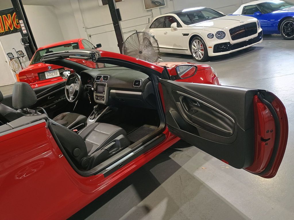 2012 Volkswagen Eos 2dr Convertible Komfort SULEV Clean Title Florida Car - 23034673 - 48