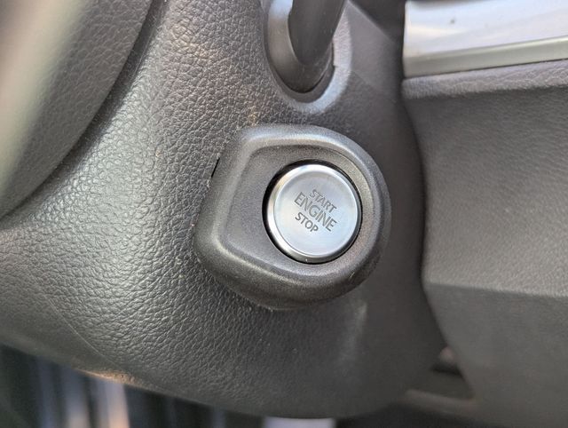 2012 Volkswagen Golf 4dr Hatchback DSG TDI w/Tech Pkg - 22998849 - 18