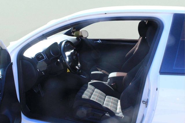 2012 Volkswagen Golf GTI 2dr Hatchback DSG Autobahn - 23002641 - 4