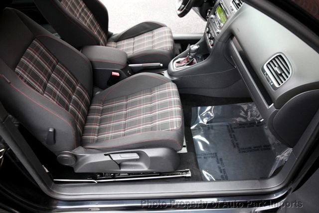 2012 Volkswagen Golf GTI Base Trim - 22296586 - 23