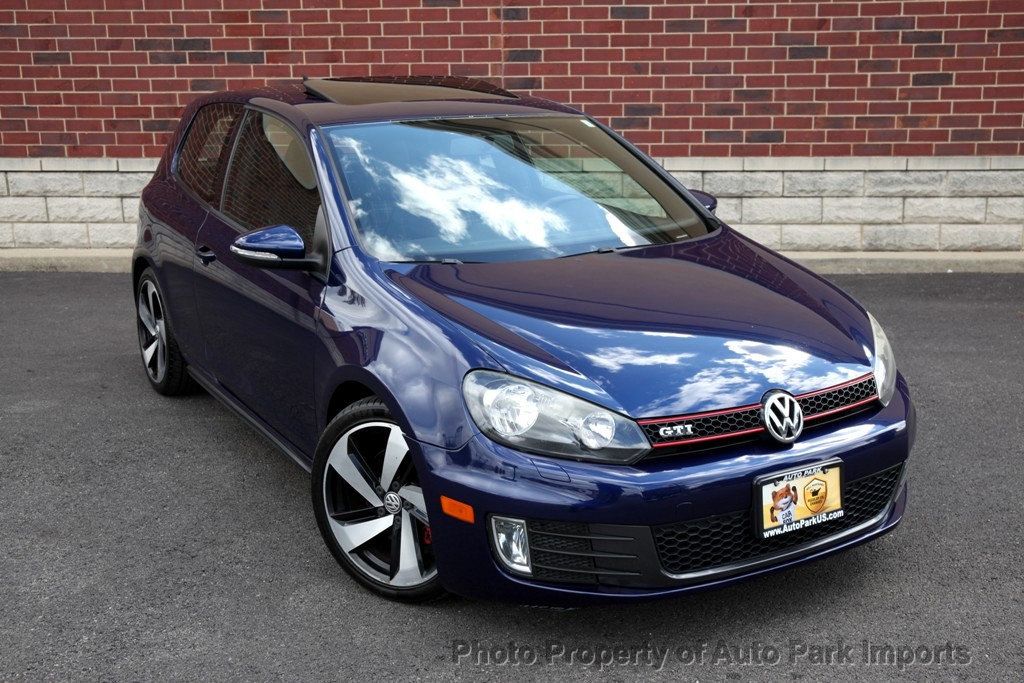 2012 Volkswagen Golf GTI Base photo 9