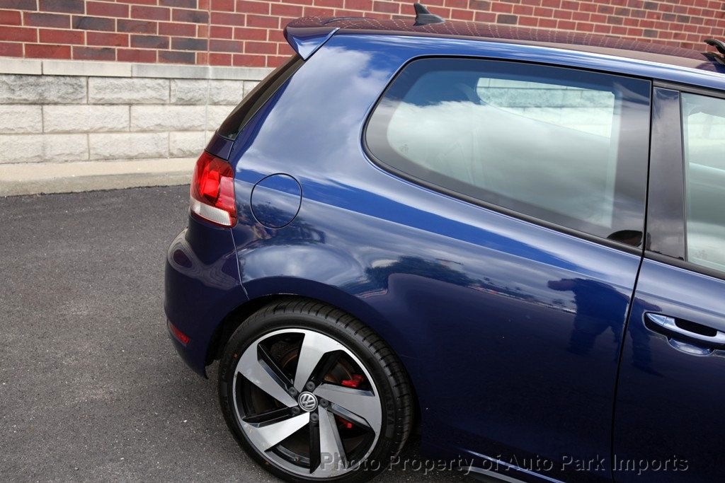 2012 Volkswagen Golf GTI Base photo 12