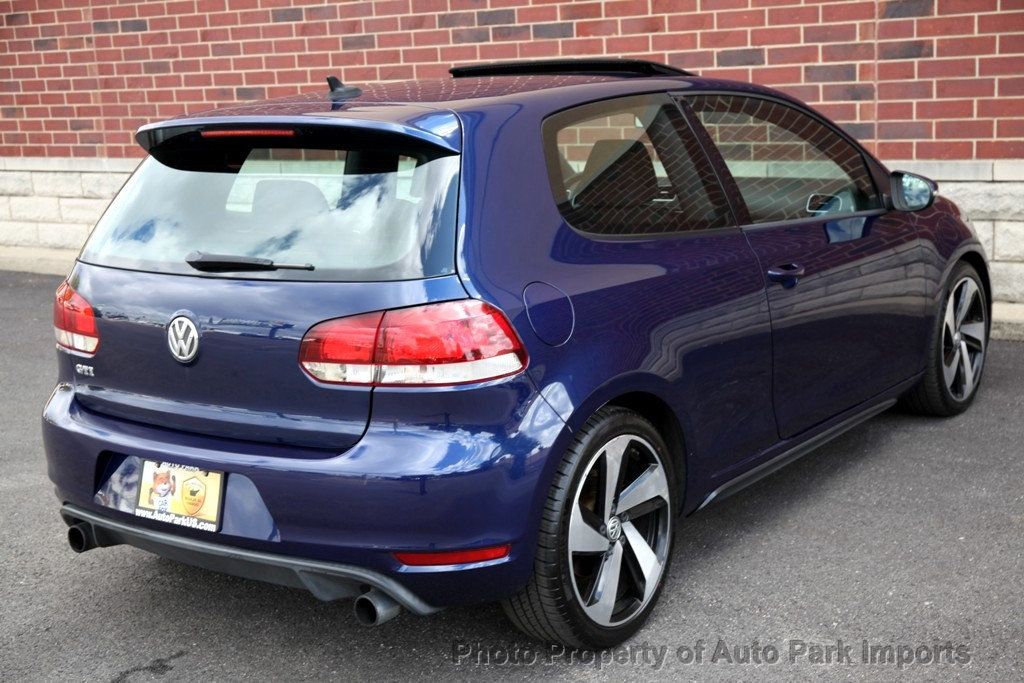 2012 Volkswagen Golf GTI Base photo 17