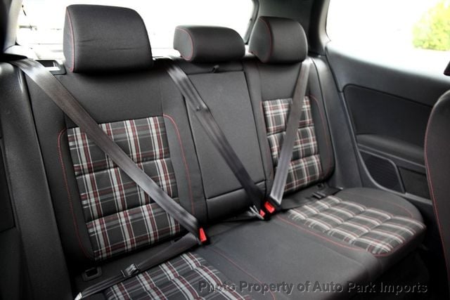 2012 Volkswagen Golf GTI Base Trim - 22872214 - 22