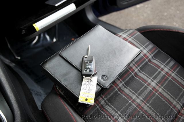 2012 Volkswagen Golf GTI Base Trim - 22872214 - 35