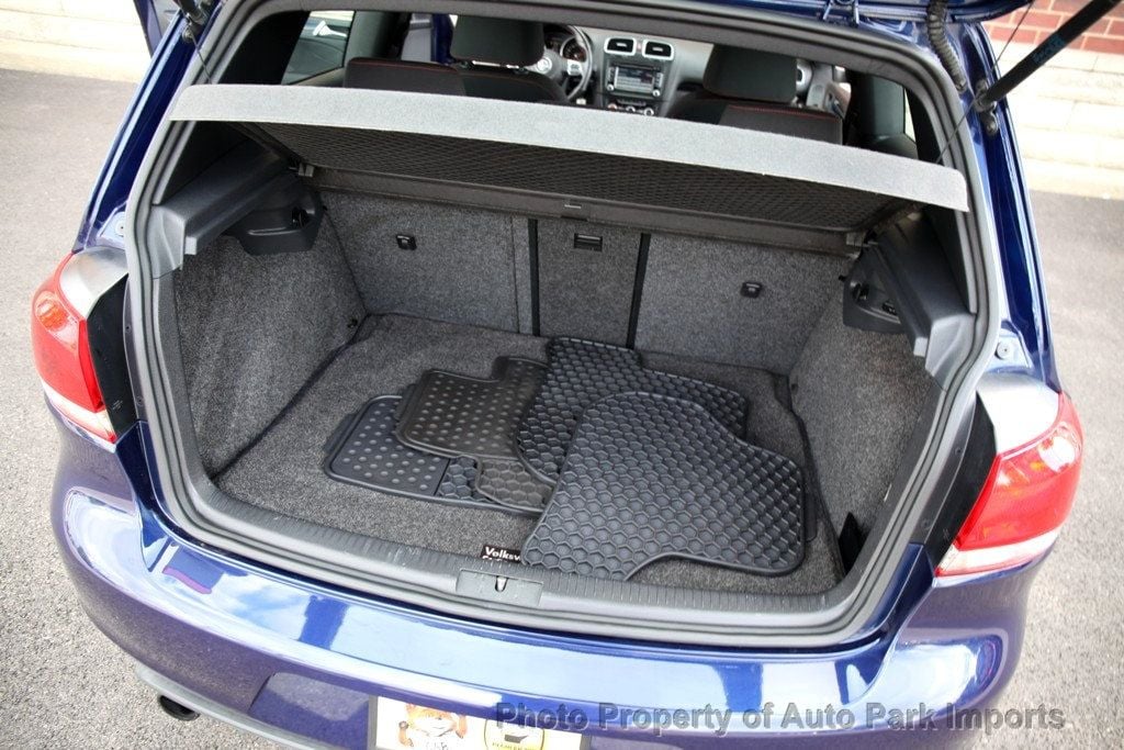 2012 Volkswagen Golf GTI Base photo 35
