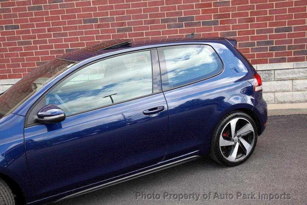 2012 Volkswagen Golf GTI Base photo 4