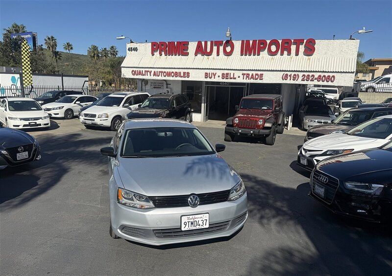 2012 Volkswagen Jetta Sedan  - 22976359 - 1