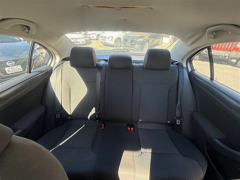 2012 Volkswagen Jetta Sedan  - 22976359 - 5
