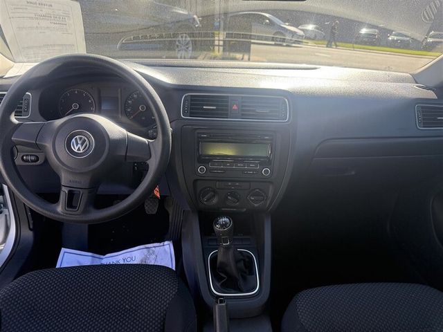 2012 Volkswagen Jetta Sedan  - 22976359 - 6