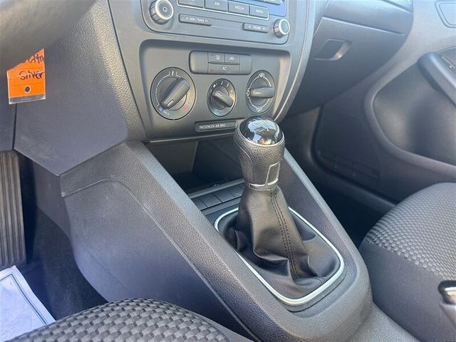 2012 Volkswagen Jetta Sedan  - 22976359 - 8
