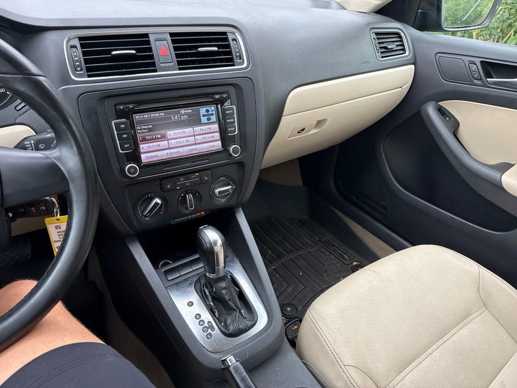 2012 Volkswagen Jetta Sedan 2.5L SE - 23067728 - 15