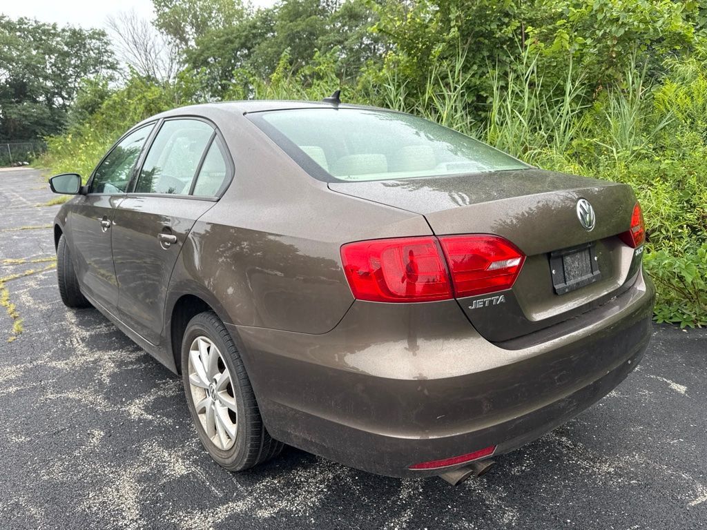 2012 Volkswagen Jetta Sedan 2.5L SE - 23067728 - 4