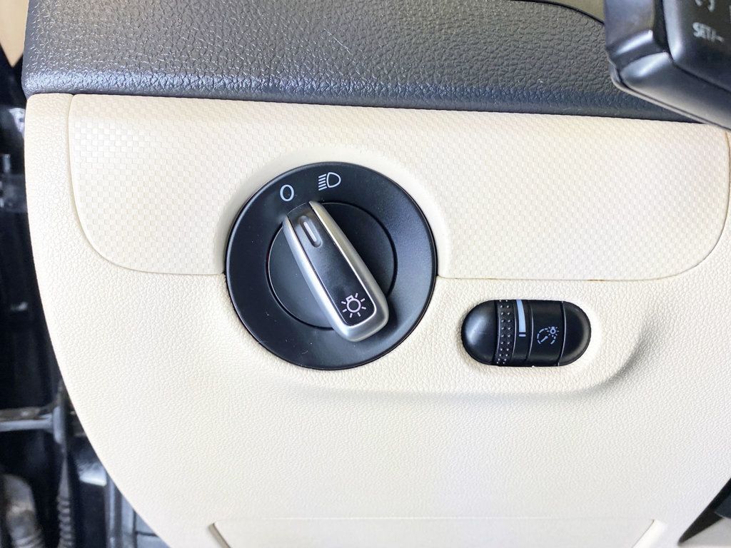 2012 Volkswagen Jetta Sedan 4dr Automatic SE - 22950507 - 19