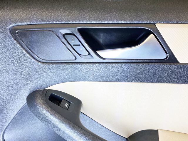 2012 Volkswagen Jetta Sedan 4dr Automatic SE - 22950507 - 33