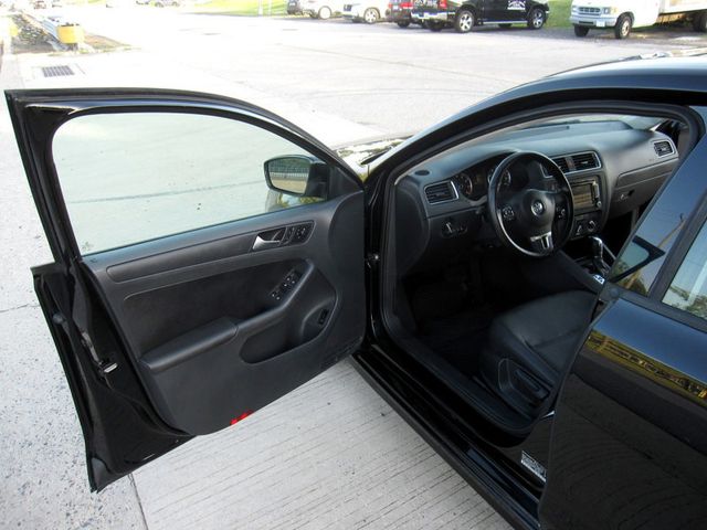 2012 Volkswagen Jetta Sedan 4dr Automatic SE w/Convenience & Sunroof - 23048806 - 15