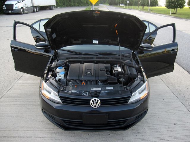2012 Volkswagen Jetta Sedan 4dr Automatic SE w/Convenience & Sunroof - 23048806 - 28