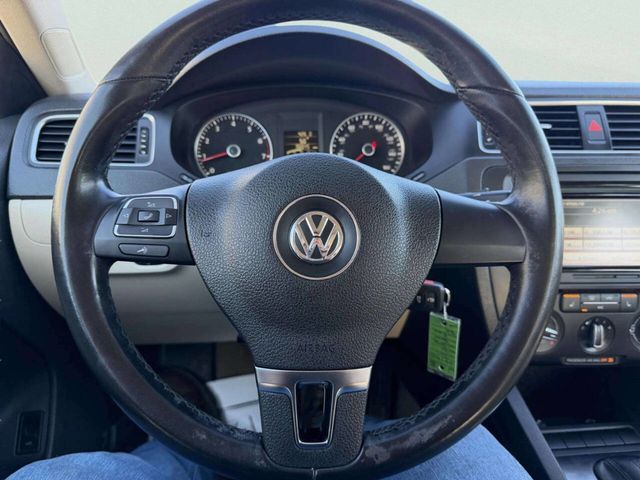 2012 Volkswagen Jetta Sedan 4dr Automatic SE w/Convenience & Sunroof - 22998520 - 10