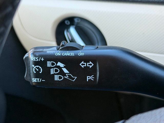 2012 Volkswagen Jetta Sedan 4dr Automatic SE w/Convenience & Sunroof - 22998520 - 25