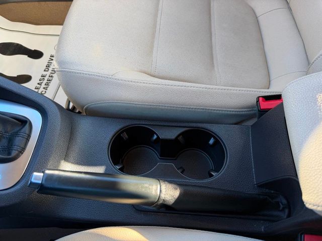 2012 Volkswagen Jetta Sedan 4dr Automatic SE w/Convenience & Sunroof - 22998520 - 35