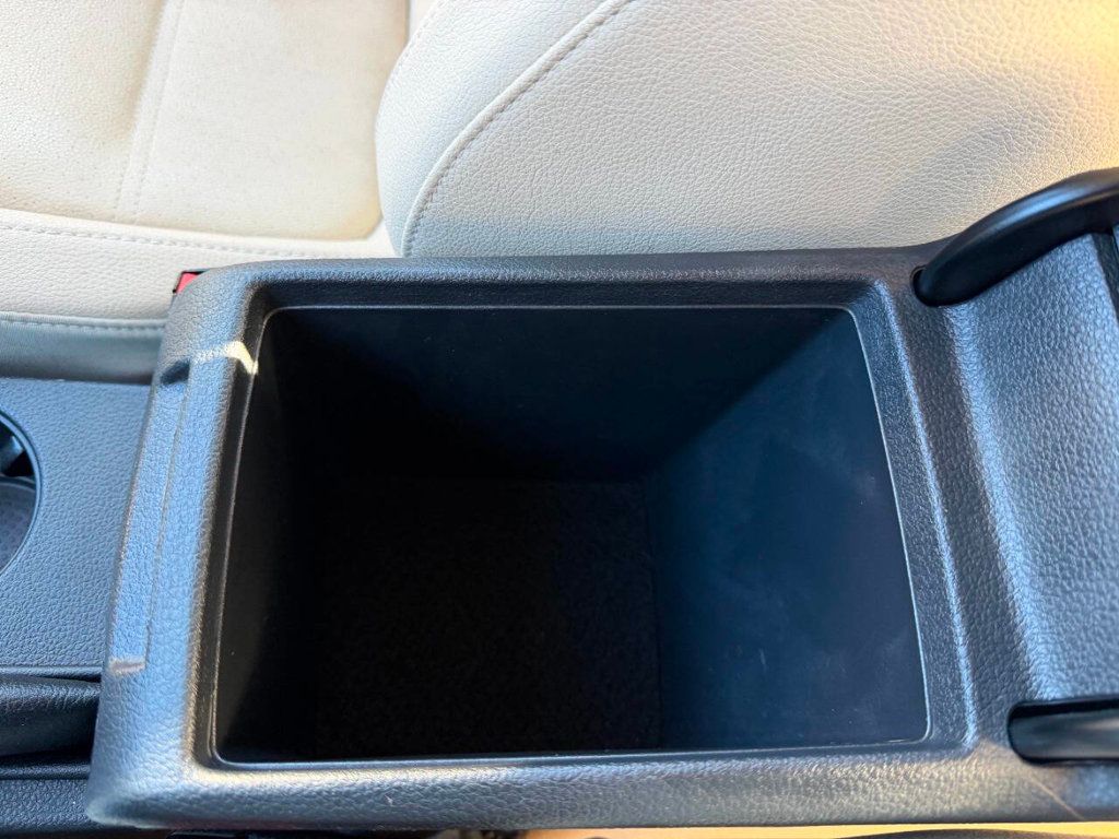 2012 Volkswagen Jetta Sedan 4dr Automatic SE w/Convenience & Sunroof - 22998520 - 37