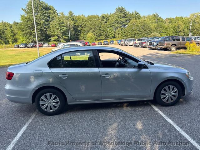 2012 Volkswagen Jetta Sedan S - 22905646 - 4