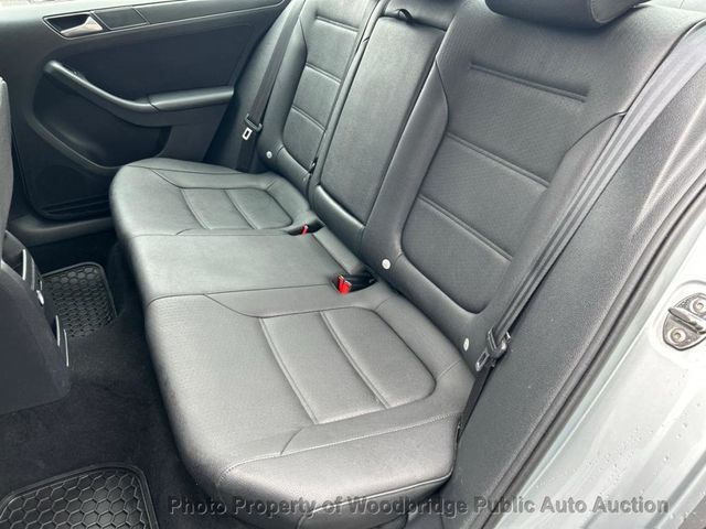 2012 Volkswagen Jetta Sedan SE - 23000030 - 9