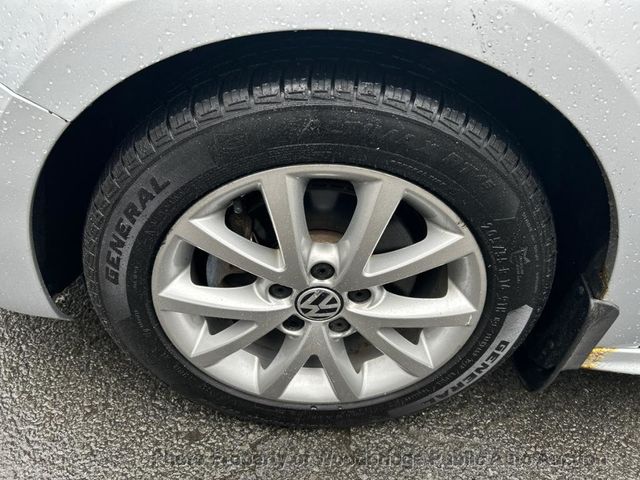 2012 Volkswagen Jetta Sedan SE - 23000030 - 13