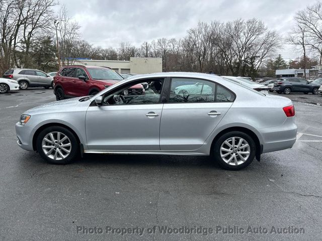 2012 Volkswagen Jetta Sedan SE - 23000030 - 3