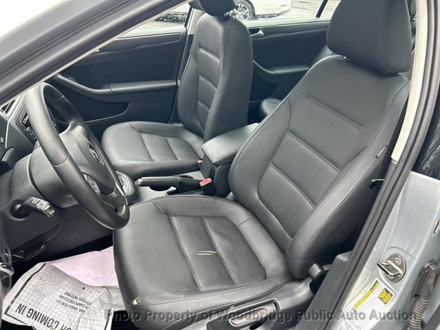 2012 Volkswagen Jetta Sedan SE - 23000030 - 8