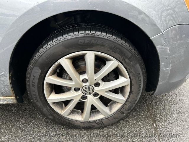 2012 Volkswagen Jetta Sedan SE - 23001324 - 11