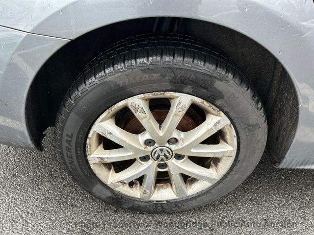 2012 Volkswagen Jetta Sedan SE - 23001324 - 12