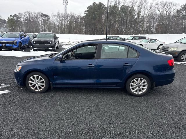 2012 Volkswagen Jetta Sedan SE - 23017233 - 3